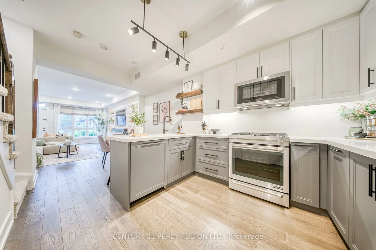 26, Ernest, Dovercourt-Wallace Emerson-Junction, Toronto
