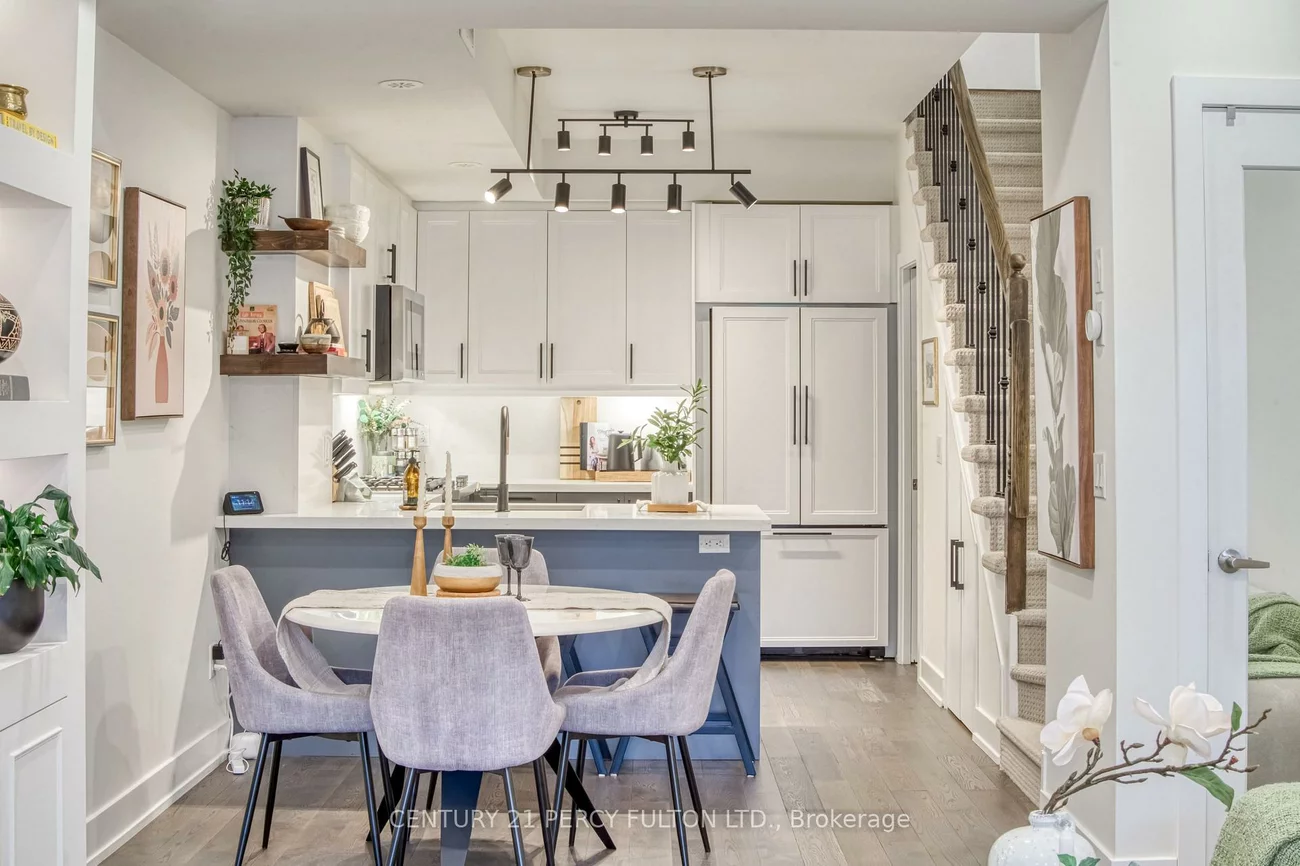 26, Ernest, Dovercourt-Wallace Emerson-Junction, Toronto