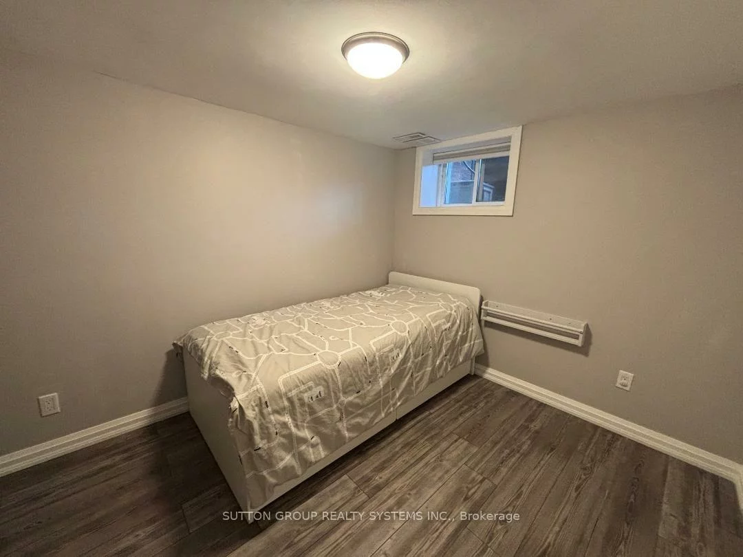 117, Macdonell, Roncesvalles, Toronto