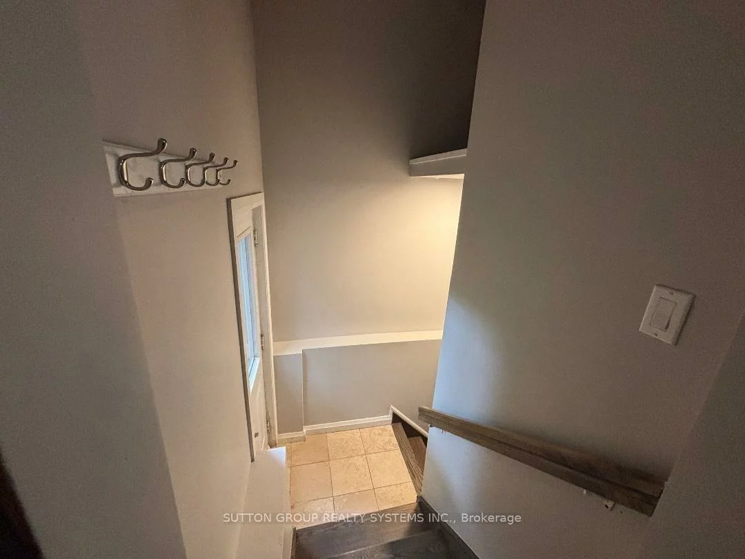 117, Macdonell, Roncesvalles, Toronto