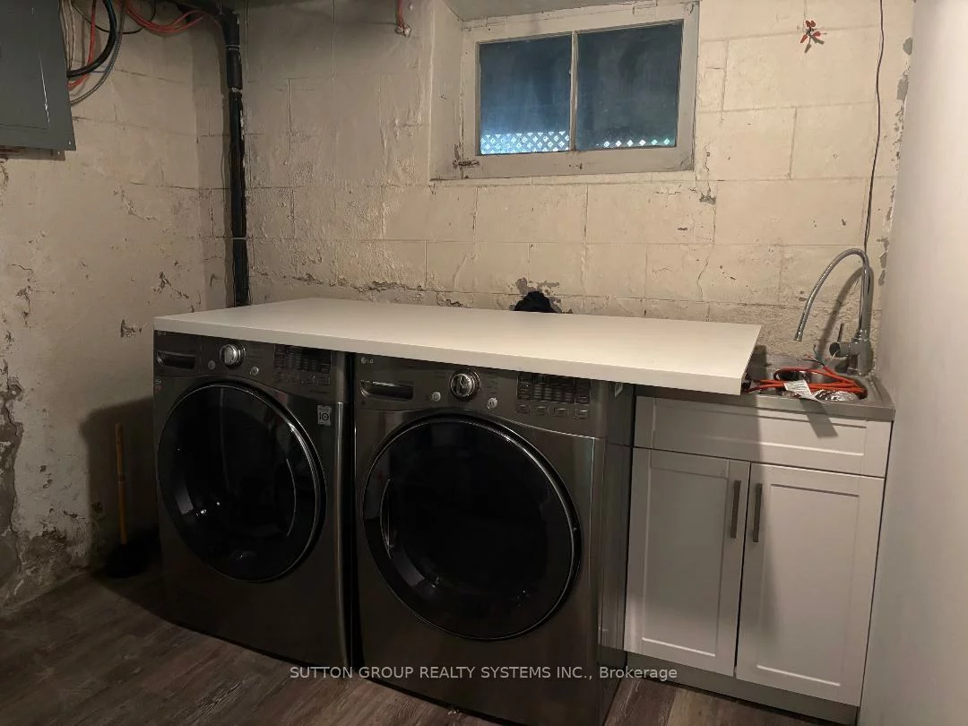 117, Macdonell, Roncesvalles, Toronto