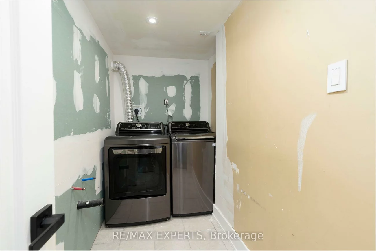 86, Cormorant, Vellore Village, Vaughan