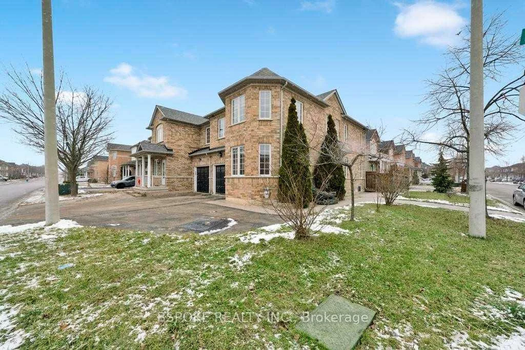 93, Bologna, Vellore Village, Vaughan