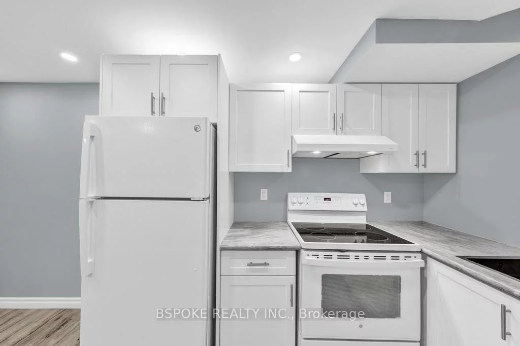 93, Bologna, Vellore Village, Vaughan