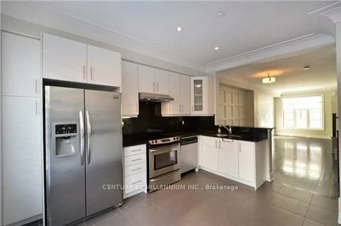 30, Powseland, West Woodbridge, Vaughan