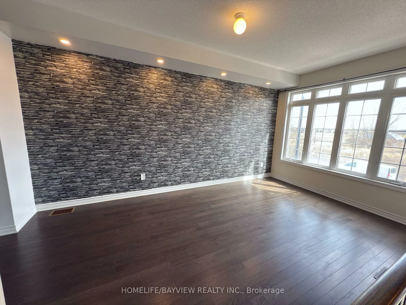 174, Farooq, Vellore Village, Vaughan