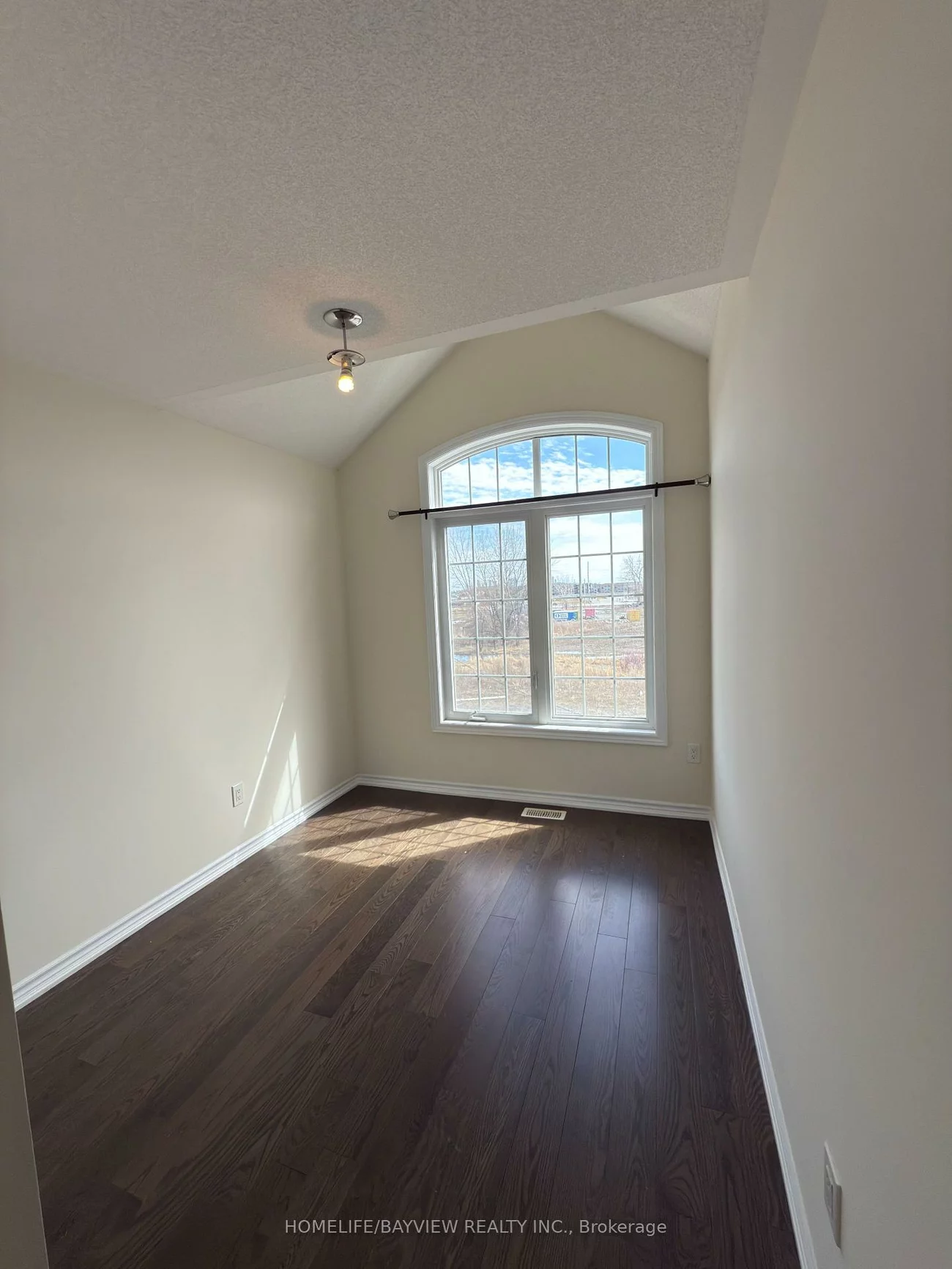 174, Farooq, Vellore Village, Vaughan