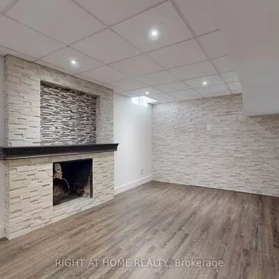 239, Belview, East Woodbridge, Vaughan