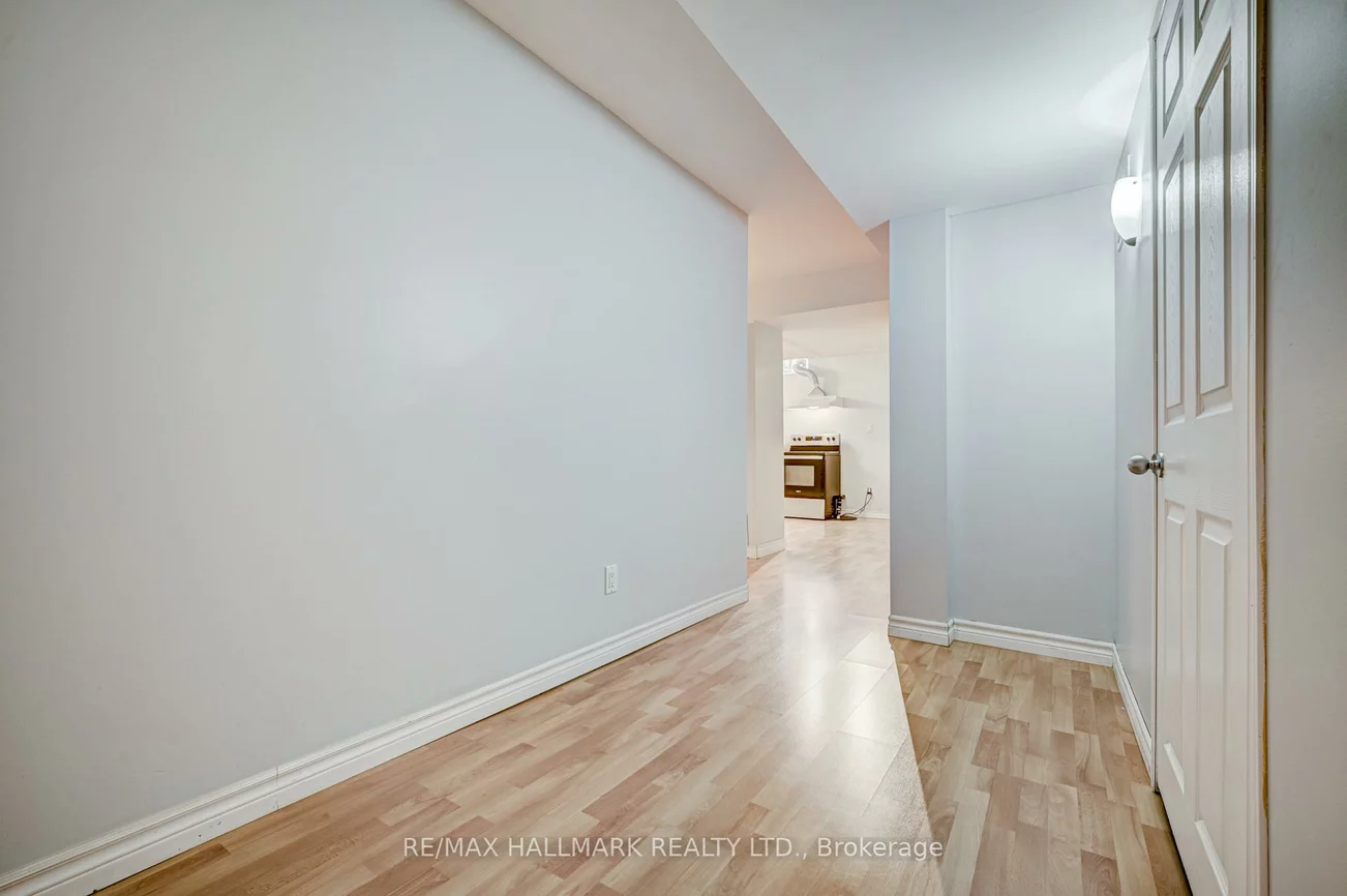 11, Rusty, Vellore Village, Vaughan