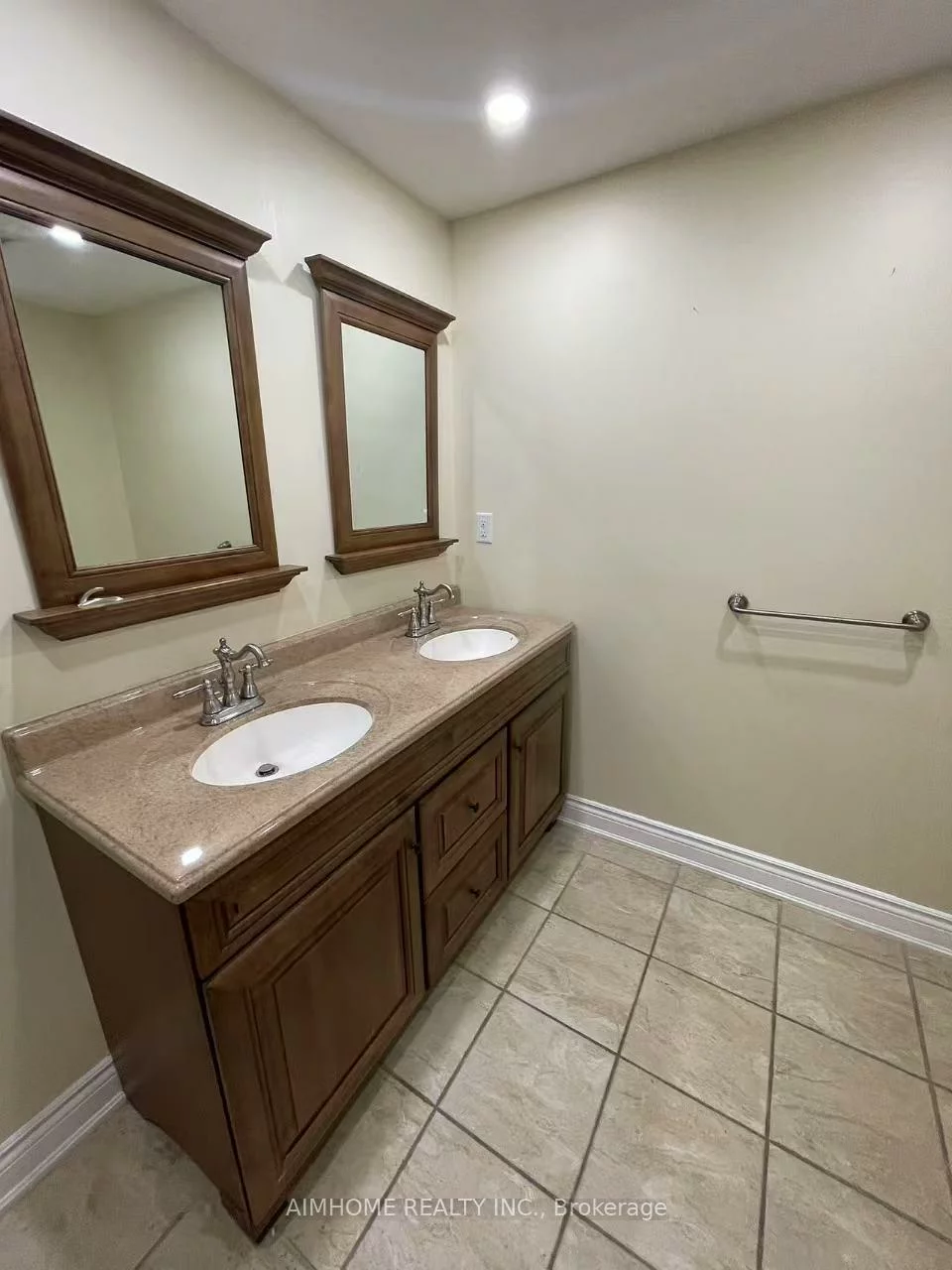 593, Via Campanile, Vellore Village, Vaughan