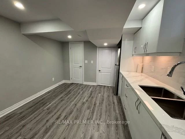 54, Rosario, Vellore Village, Vaughan