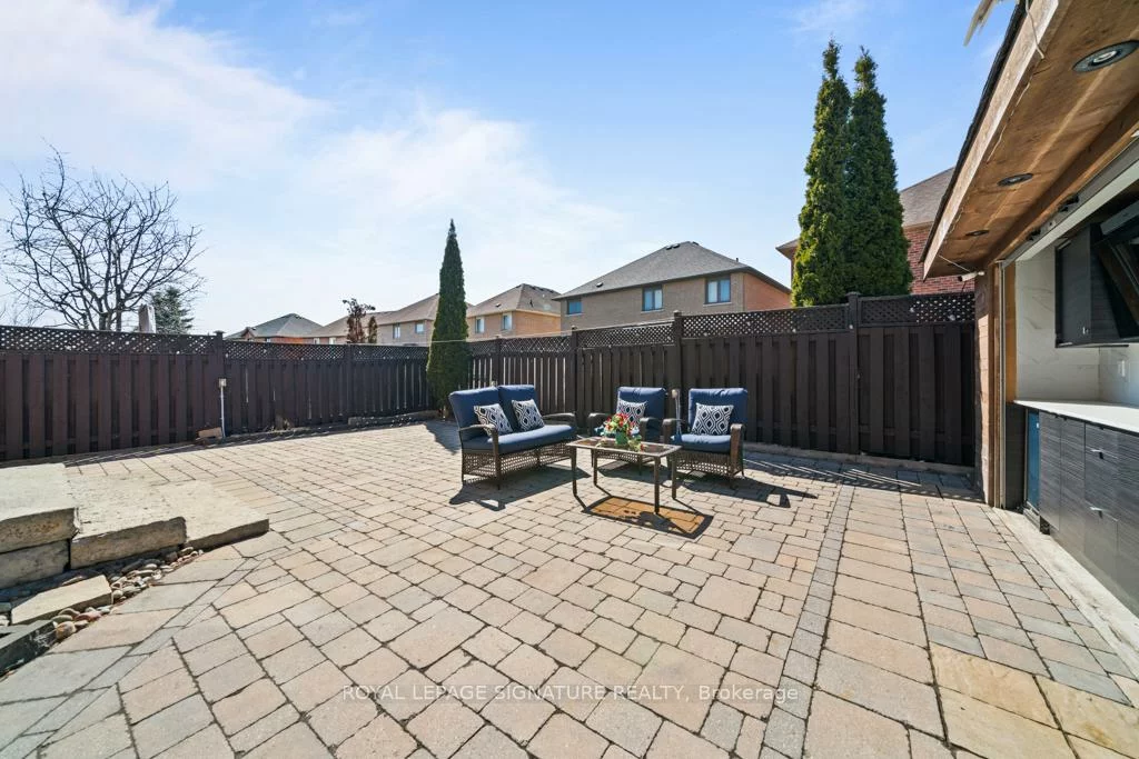 18, Vellore Woods, Vellore Village, Vaughan