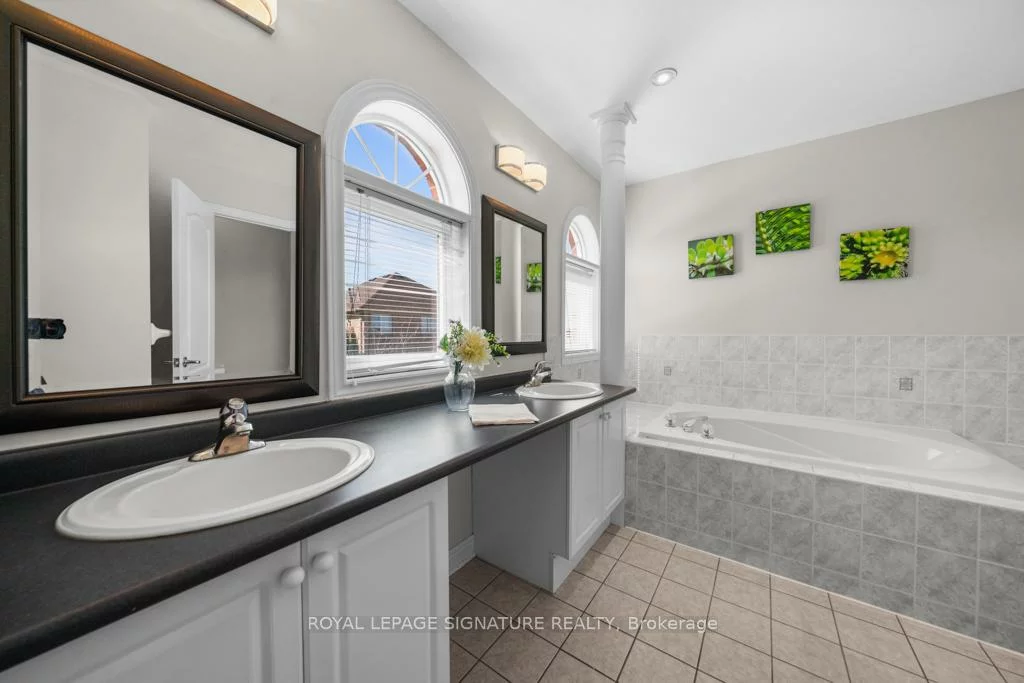 18, Vellore Woods, Vellore Village, Vaughan