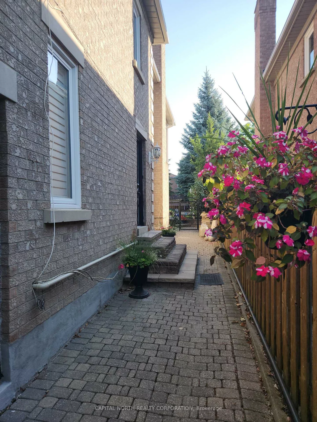 1, Radley, East Woodbridge, Vaughan