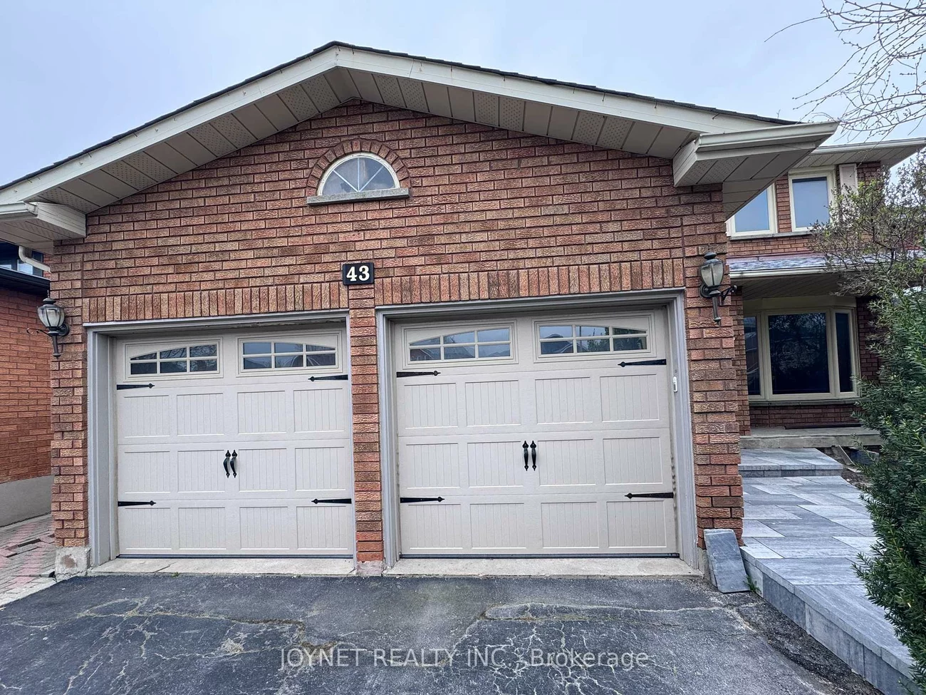 43, Castlehill, Maple, Vaughan