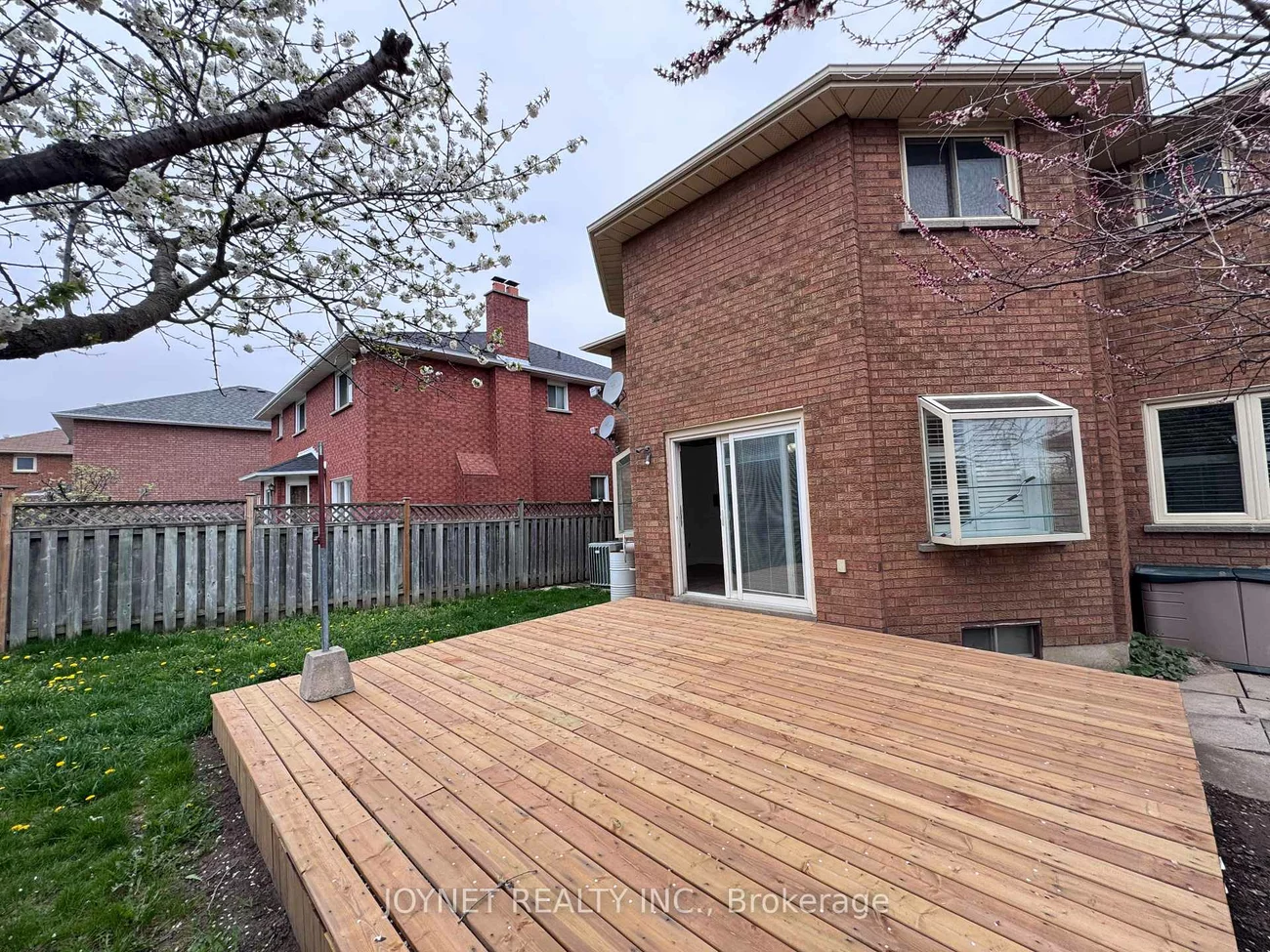 43, Castlehill, Maple, Vaughan