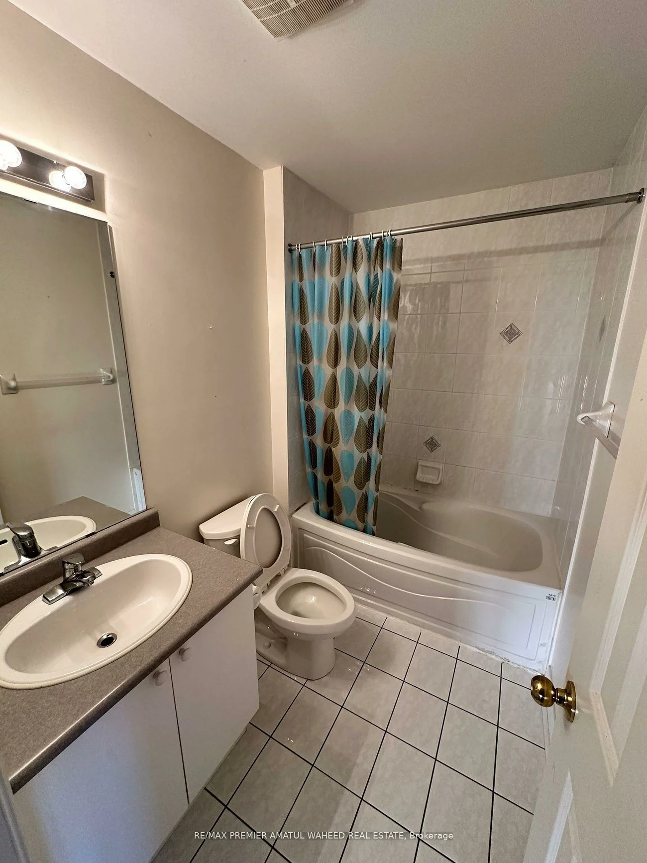 141, Foxchase, East Woodbridge, Vaughan