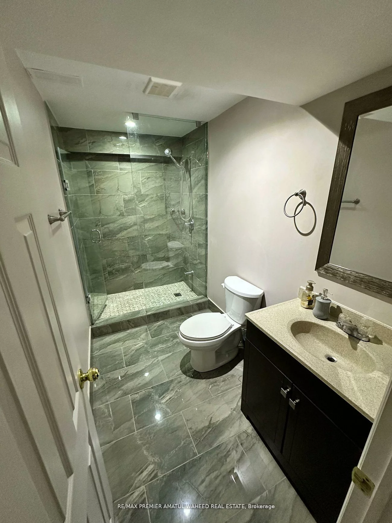141, Foxchase, East Woodbridge, Vaughan