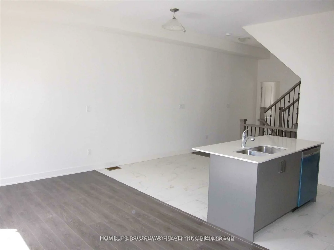 30, Gerussi, Vellore Village, Vaughan
