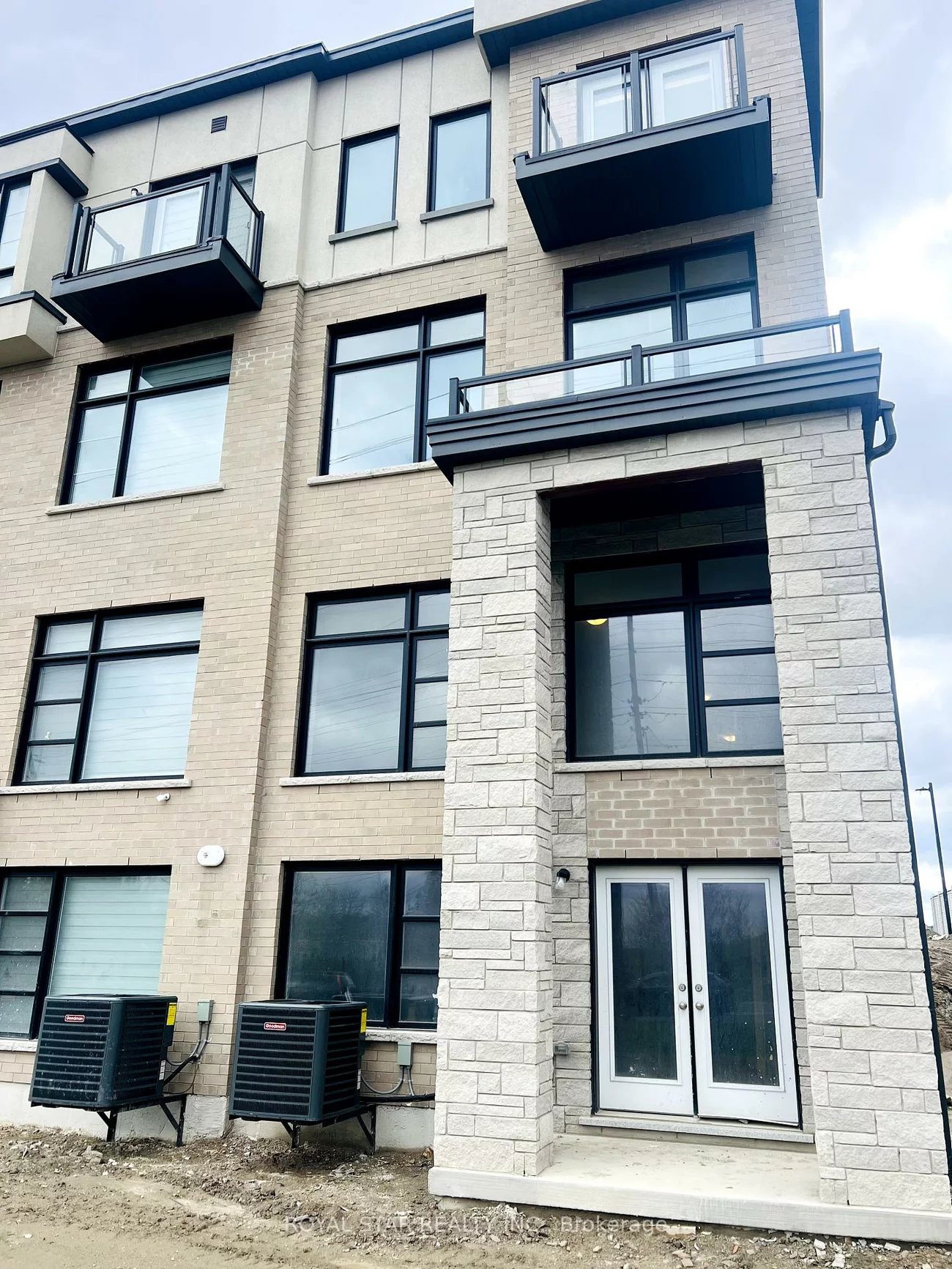 103, Inverary, Elder Mills, Vaughan