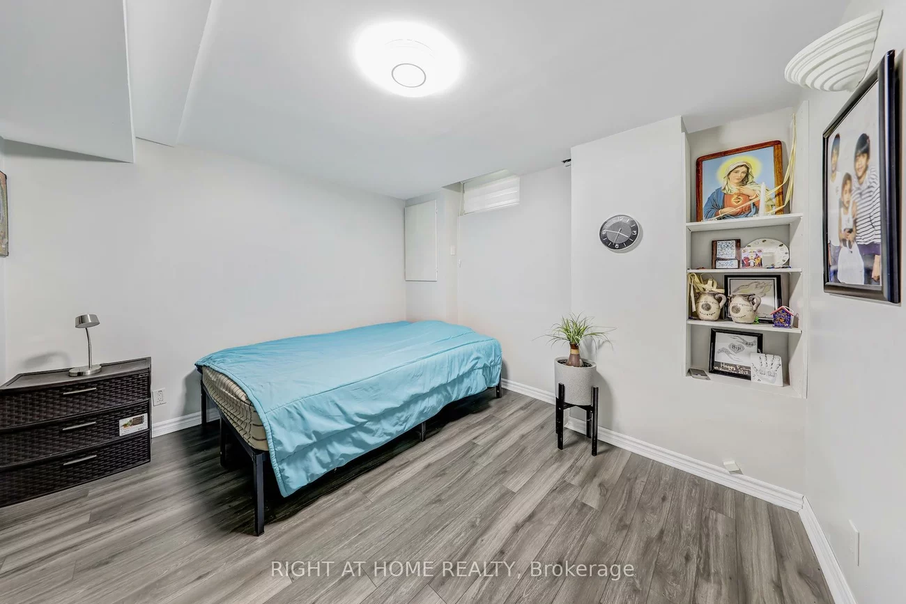 9900, Keele, Maple, Vaughan