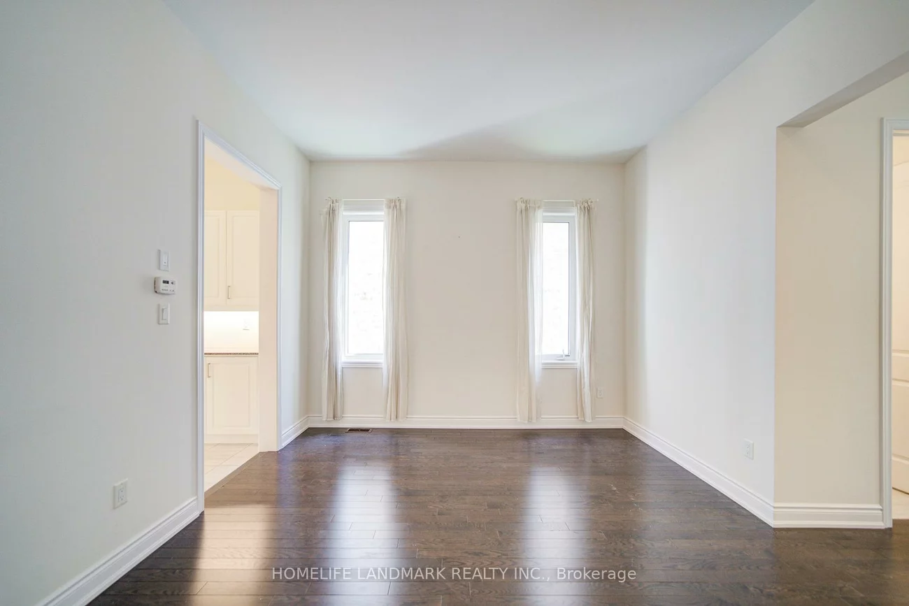 33, Cannes, Vellore Village, Vaughan