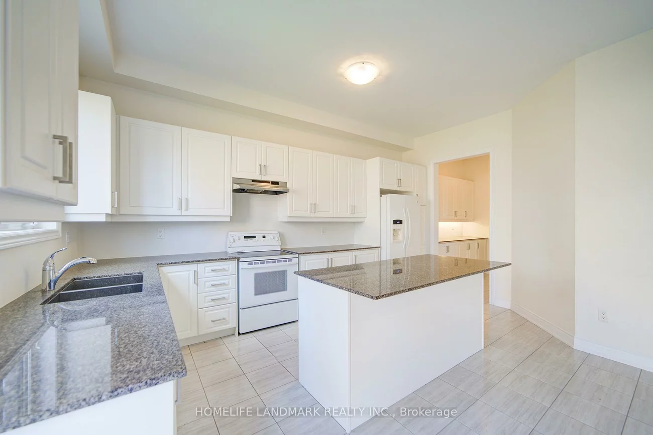 33, Cannes, Vellore Village, Vaughan