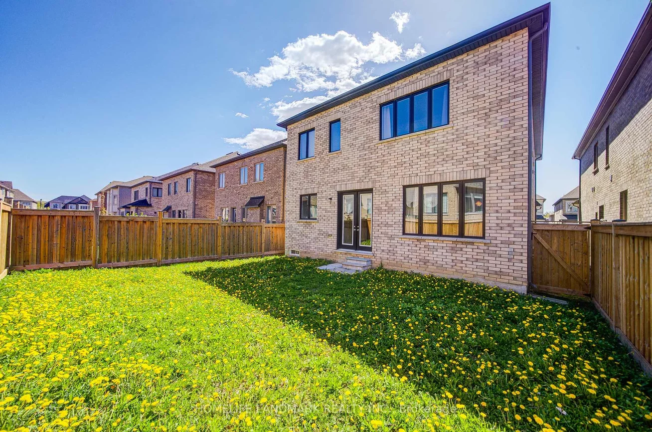 33, Cannes, Vellore Village, Vaughan