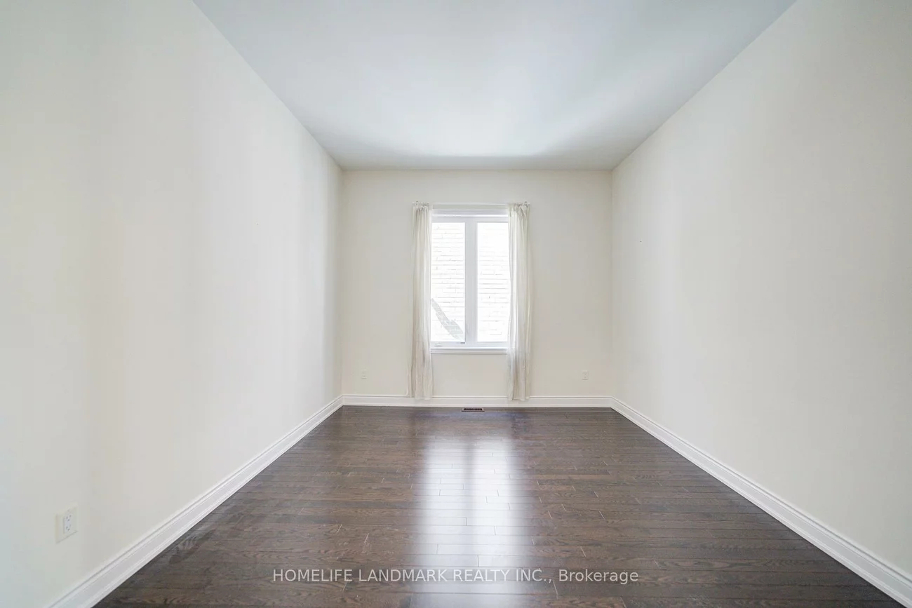 33, Cannes, Vellore Village, Vaughan
