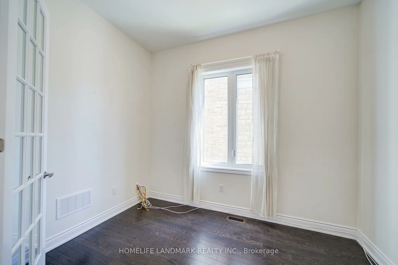 33, Cannes, Vellore Village, Vaughan