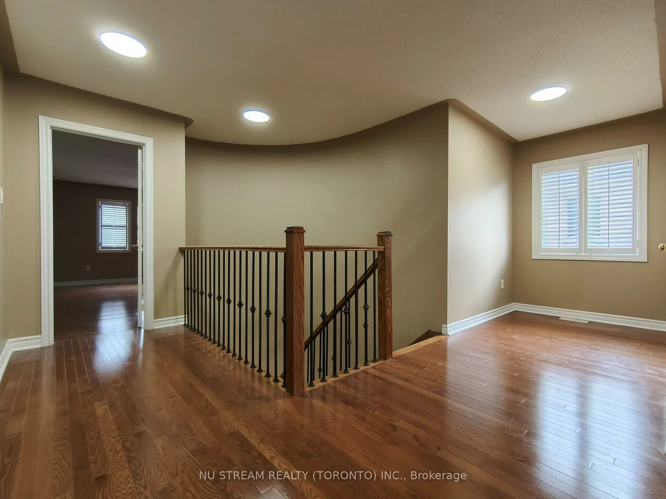 279, Twin Hills, Vellore Village, Vaughan