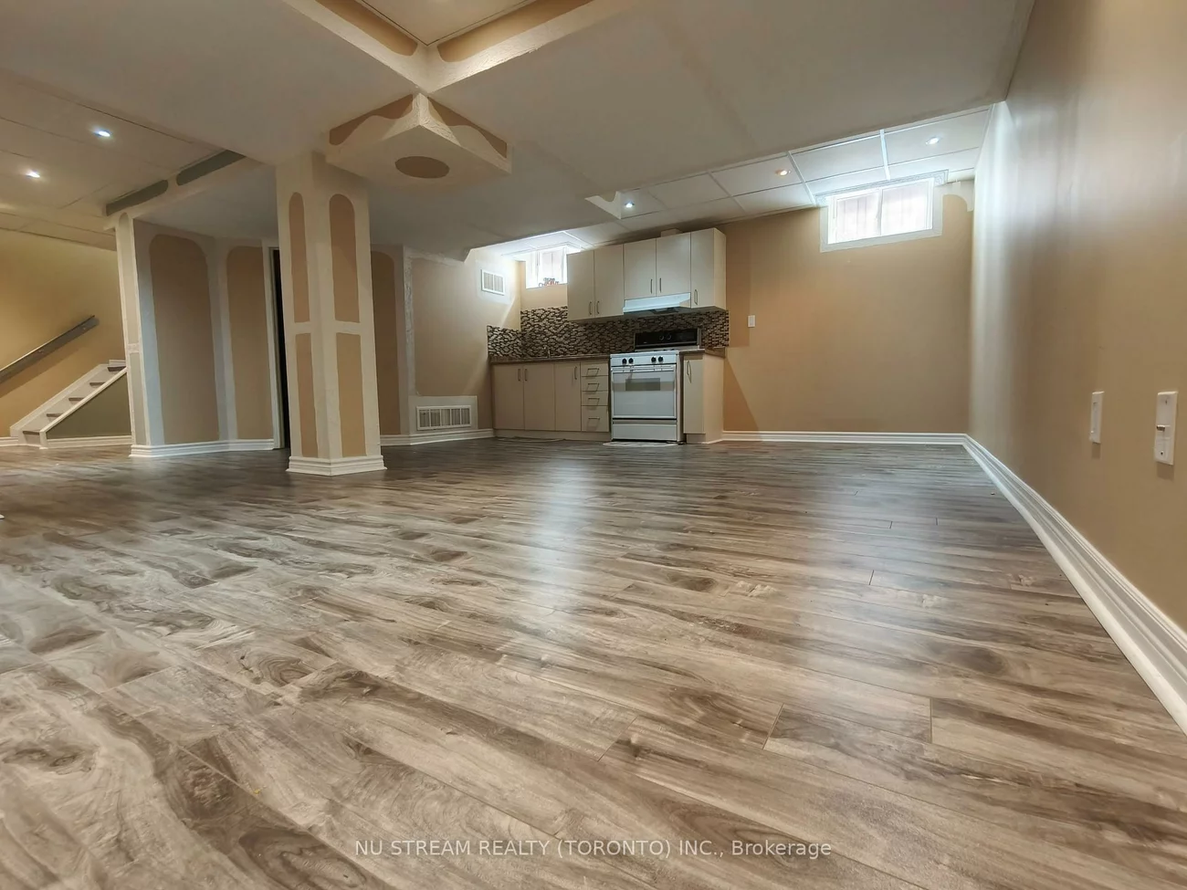 279, Twin Hills, Vellore Village, Vaughan