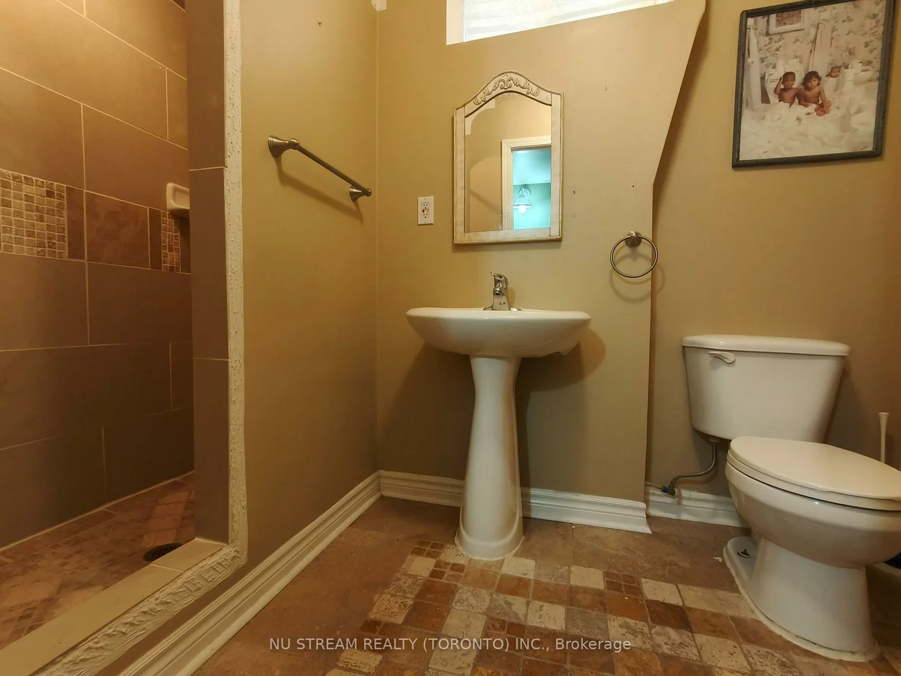 279, Twin Hills, Vellore Village, Vaughan