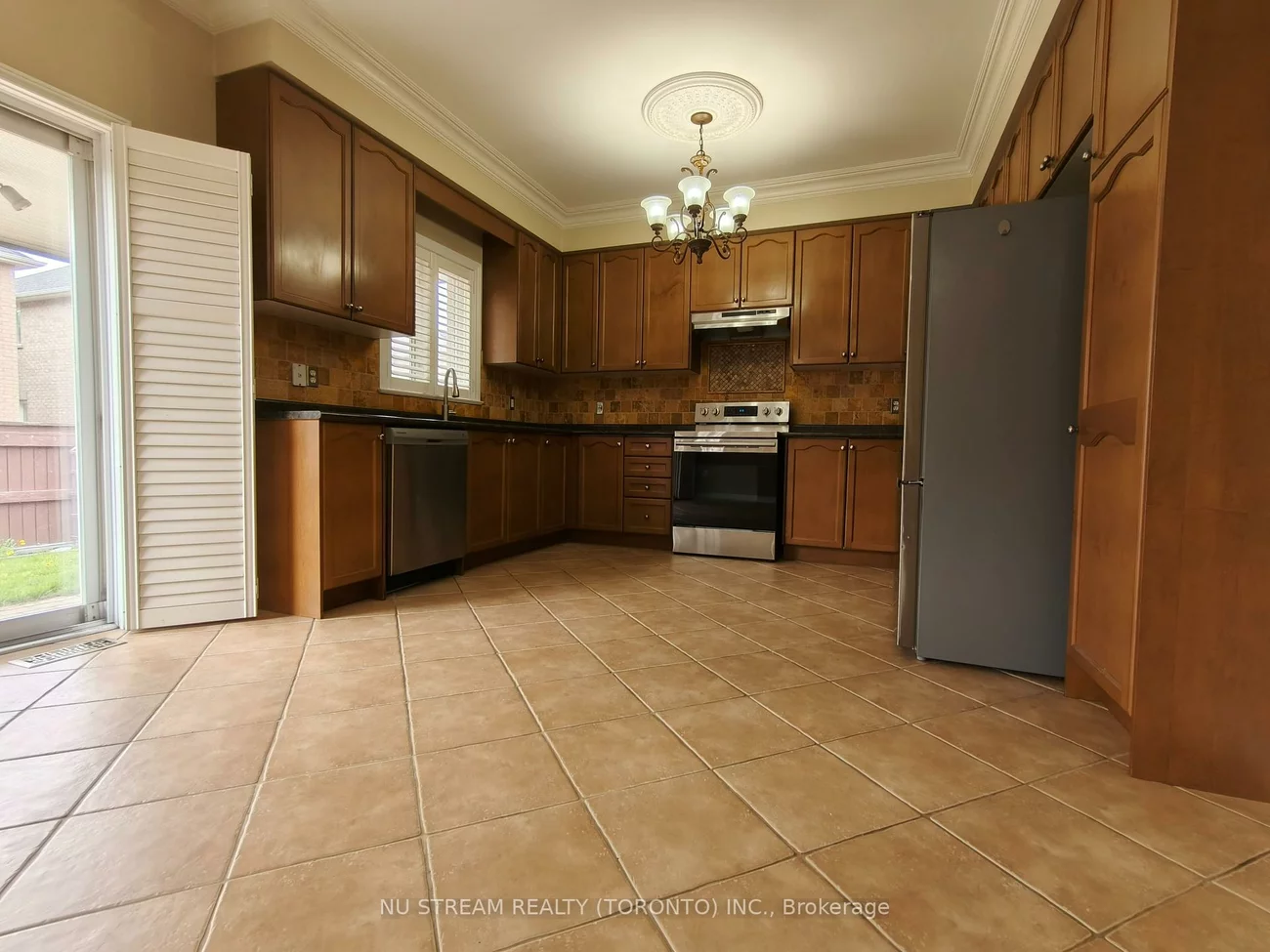 279, Twin Hills, Vellore Village, Vaughan