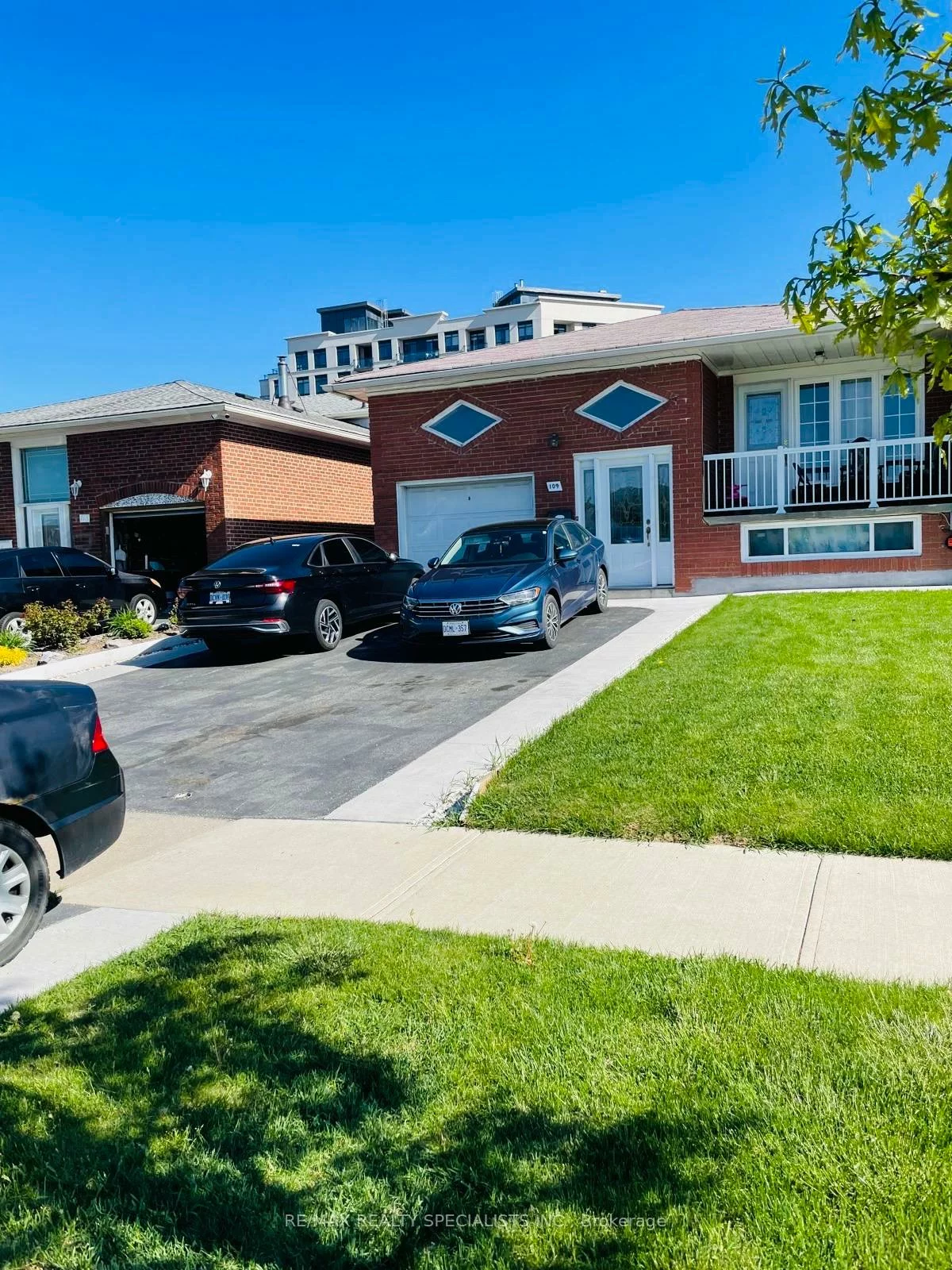 109, Button, West Woodbridge, Vaughan