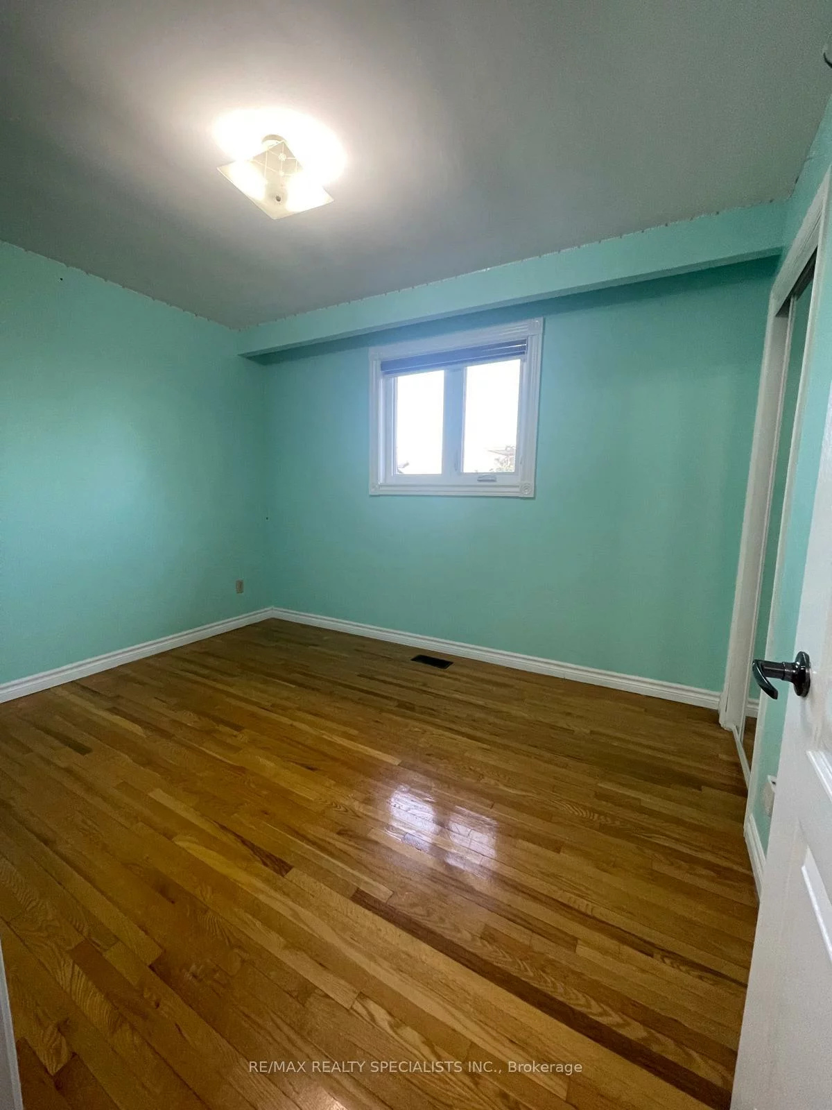 109, Button, West Woodbridge, Vaughan