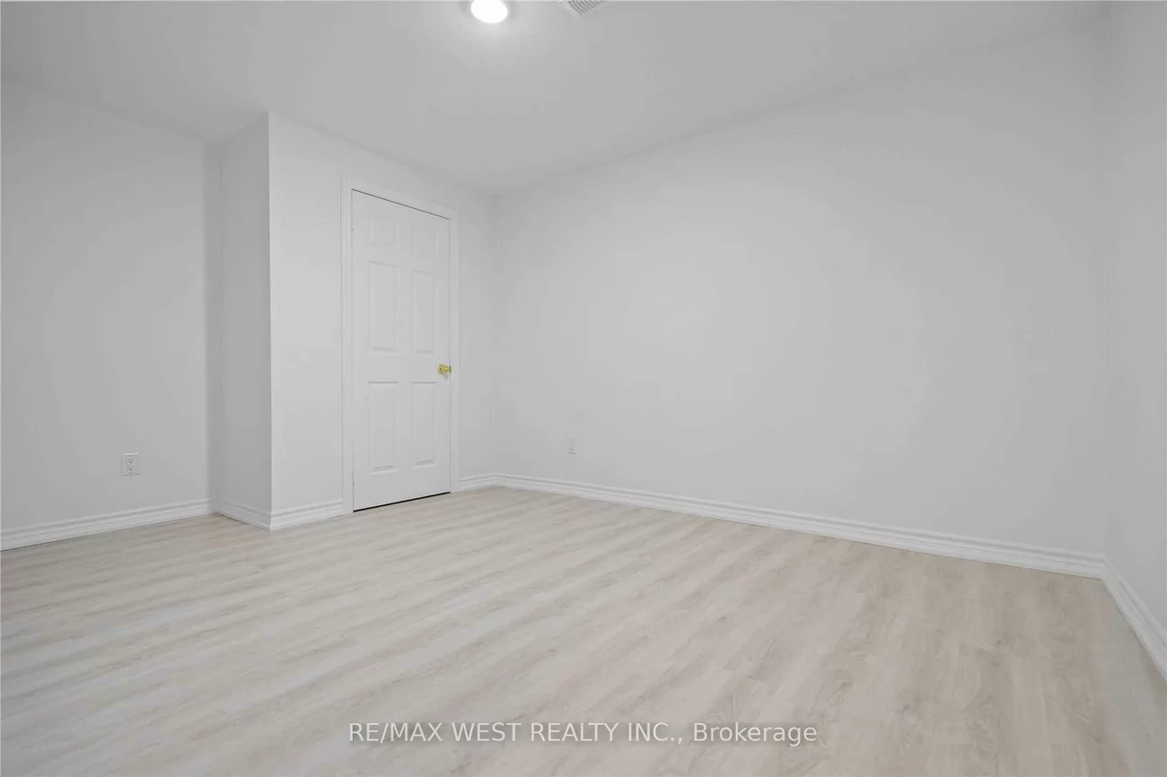 58, Keystar, Vellore Village, Vaughan