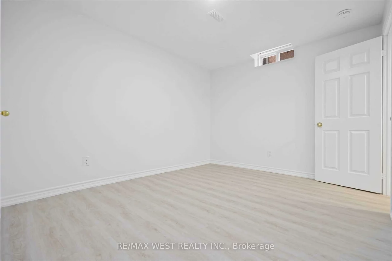 58, Keystar, Vellore Village, Vaughan