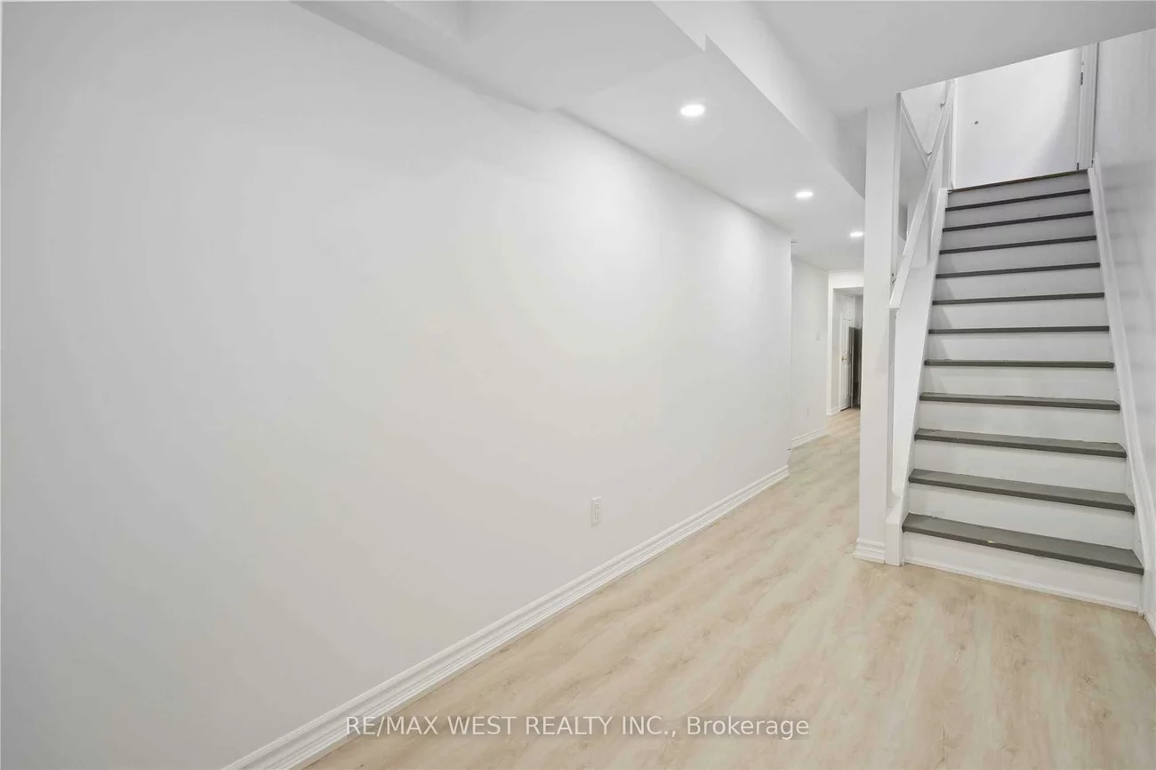 58, Keystar, Vellore Village, Vaughan