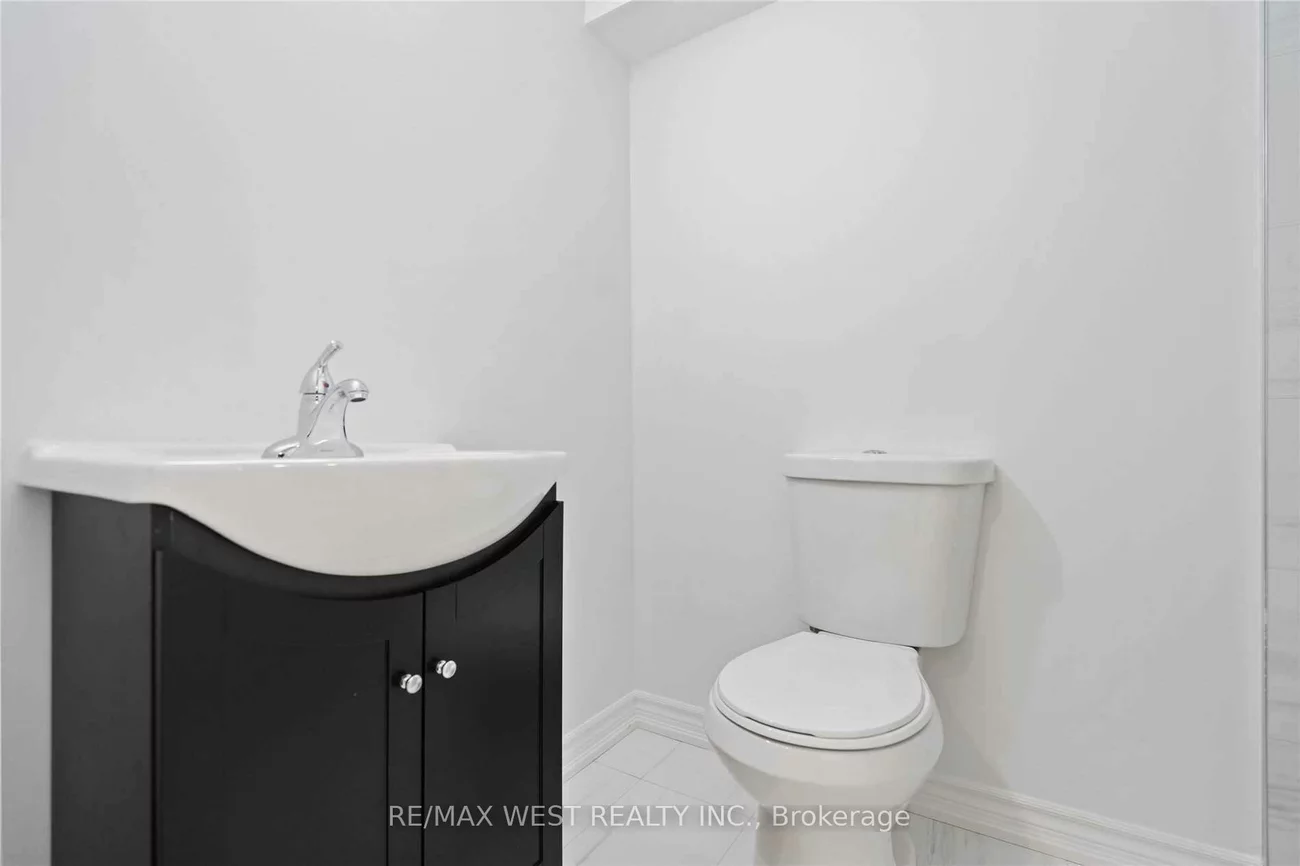 58, Keystar, Vellore Village, Vaughan