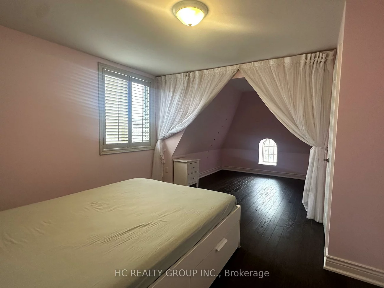 2, Sanibel, Uplands, Vaughan