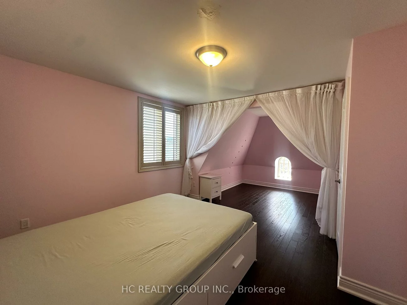 2, Sanibel, Uplands, Vaughan
