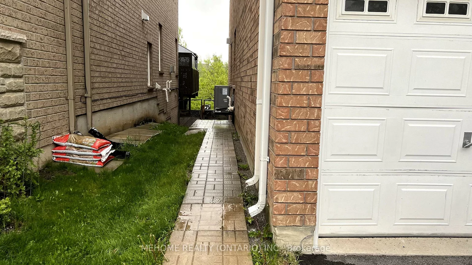 65, Knightshade, Patterson, Vaughan