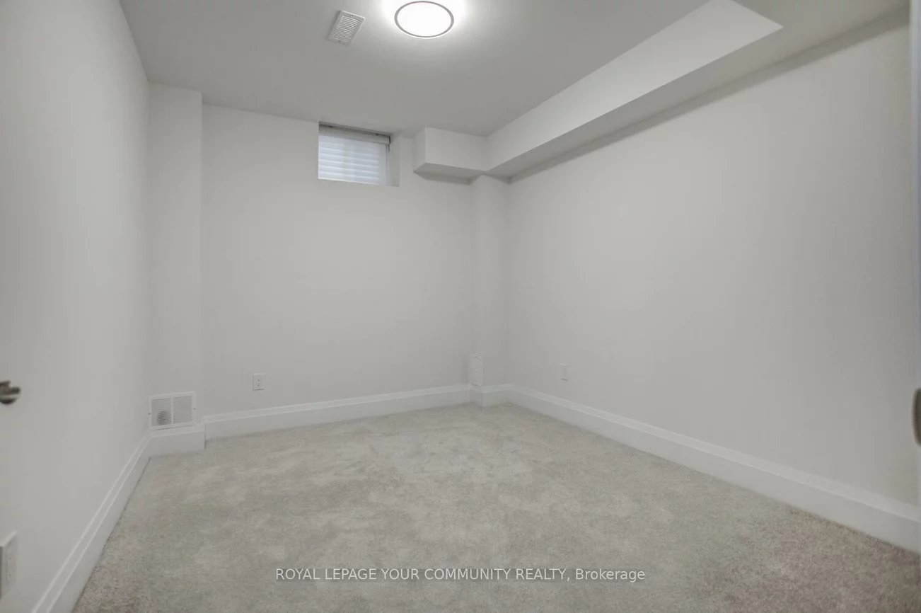 13, Bannockburn, Vellore Village, Vaughan