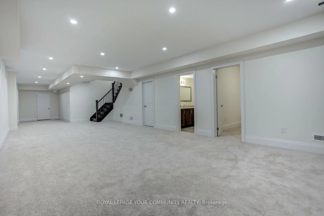 13, Bannockburn, Vellore Village, Vaughan