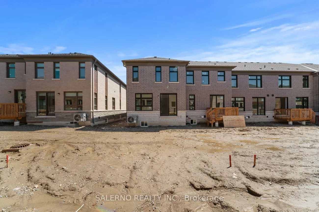 95, Adario, Vellore Village, Vaughan