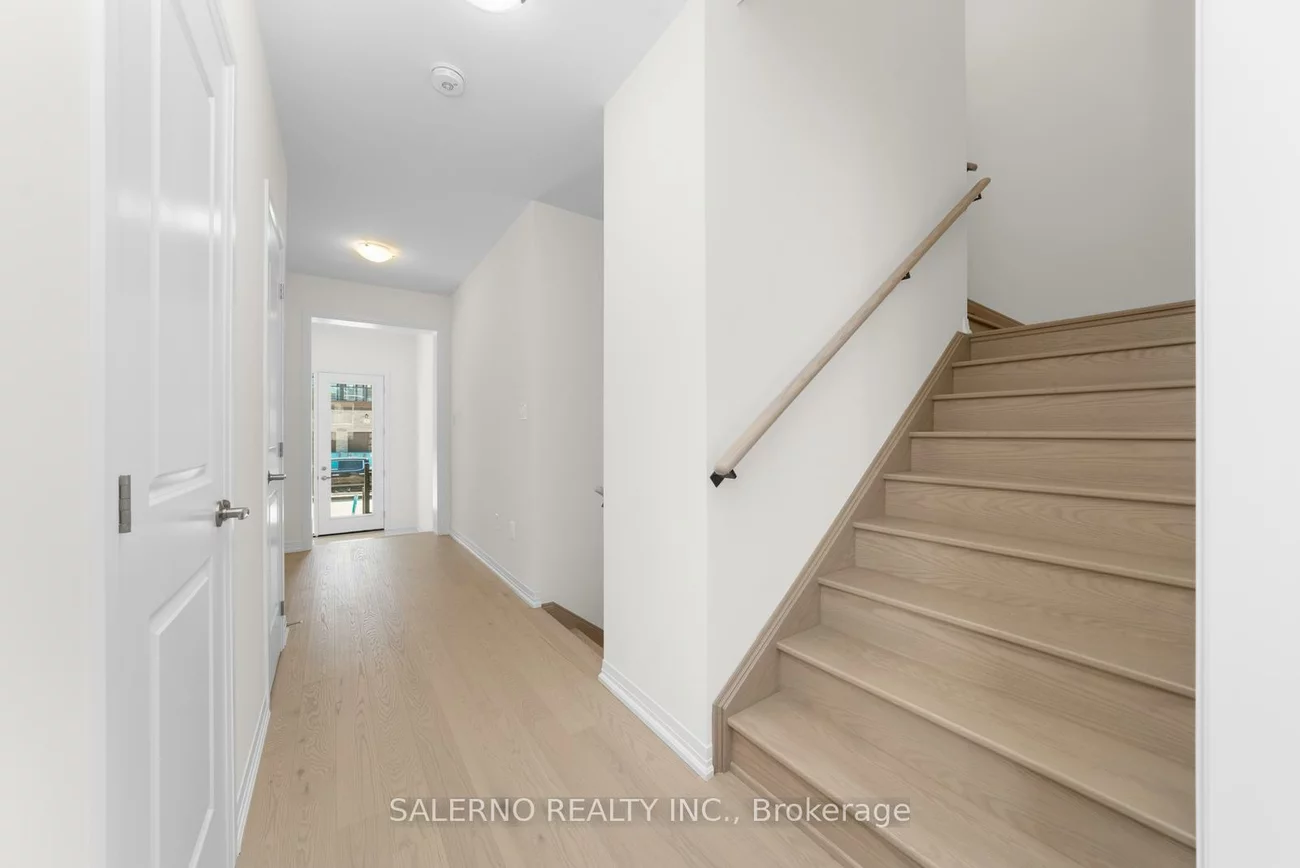 95, Adario, Vellore Village, Vaughan
