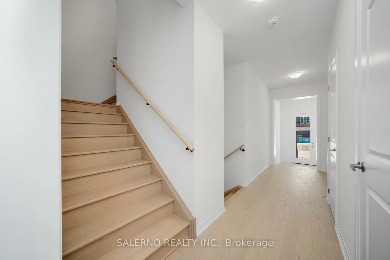 115, Adario, Vellore Village, Vaughan