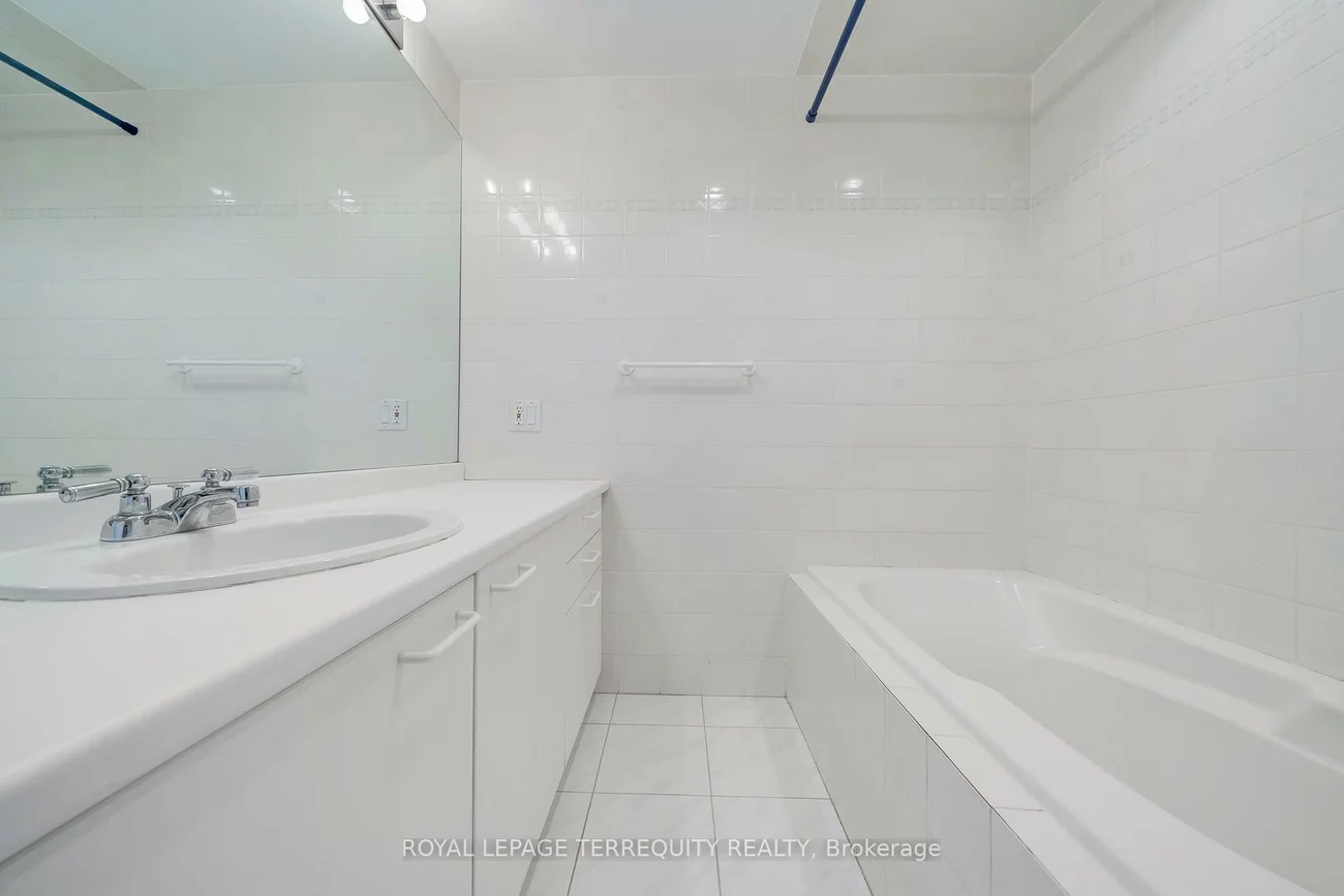 166, Arnold, Crestwood-Springfarm-Yorkhill, Vaughan