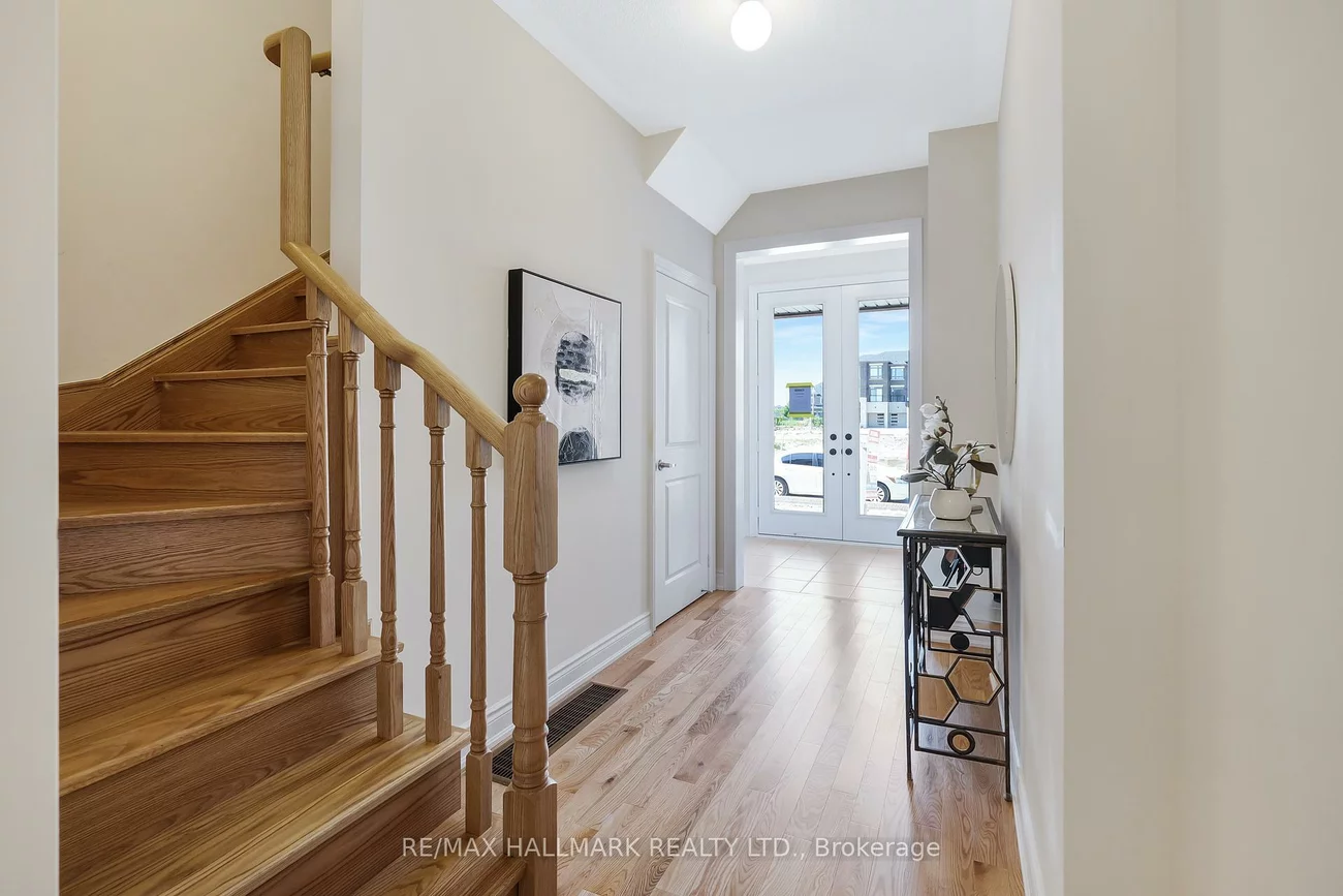 11, Tennant, Vellore Village, Vaughan